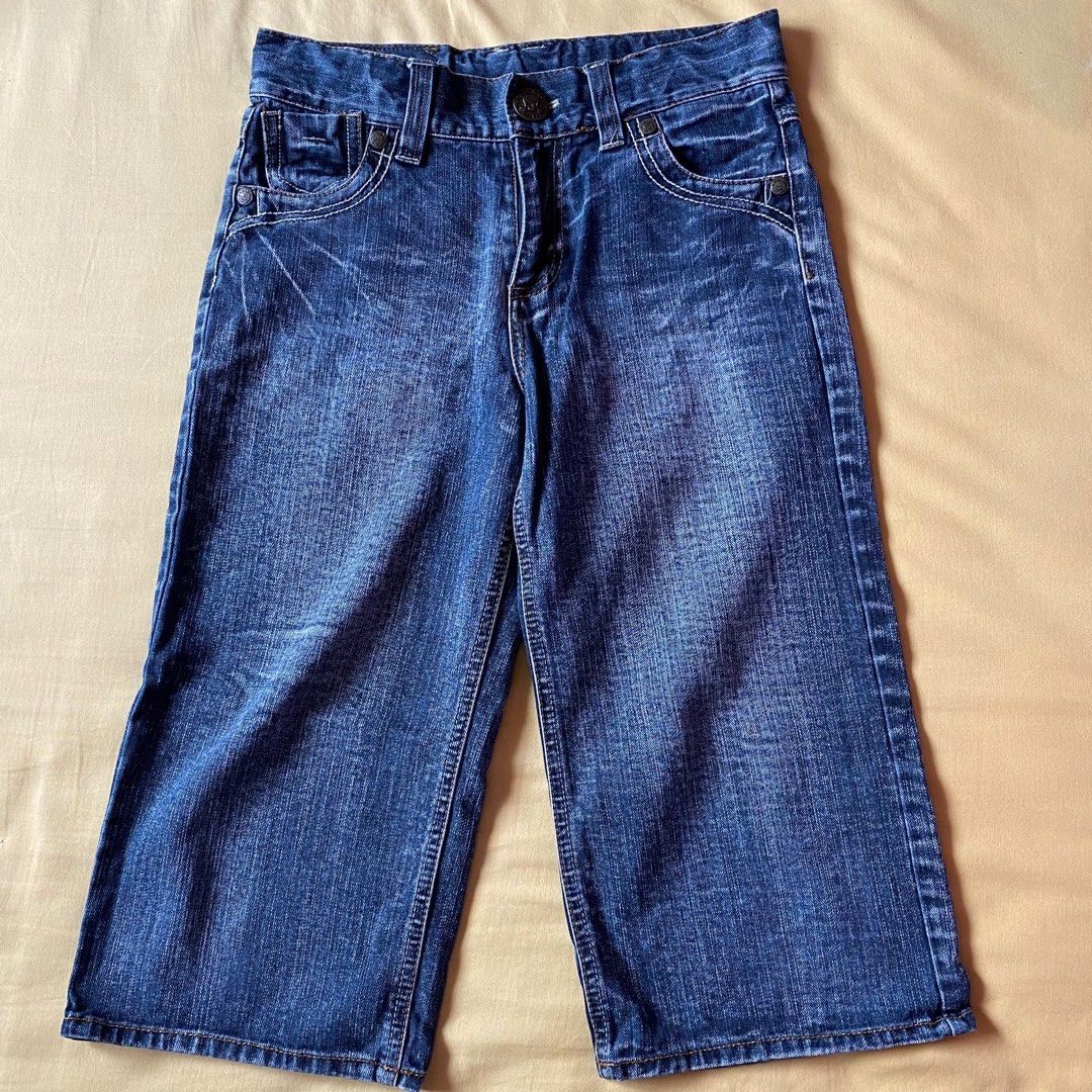 high waist capri pants, Women's Fashion, Bottoms, Jeans on Carousell