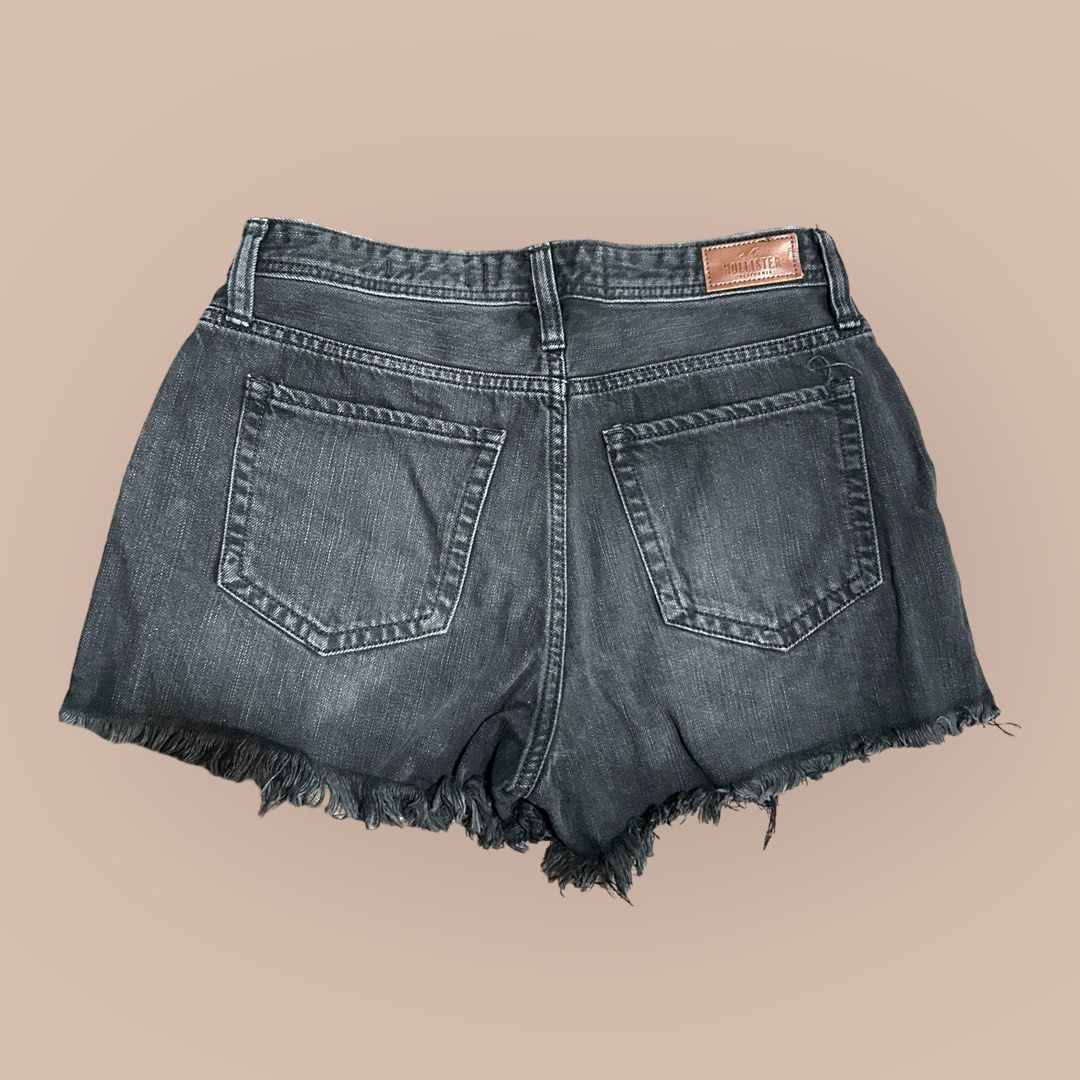 Hollister High Rise Mom Short Women s Fashion Bottoms Shorts on