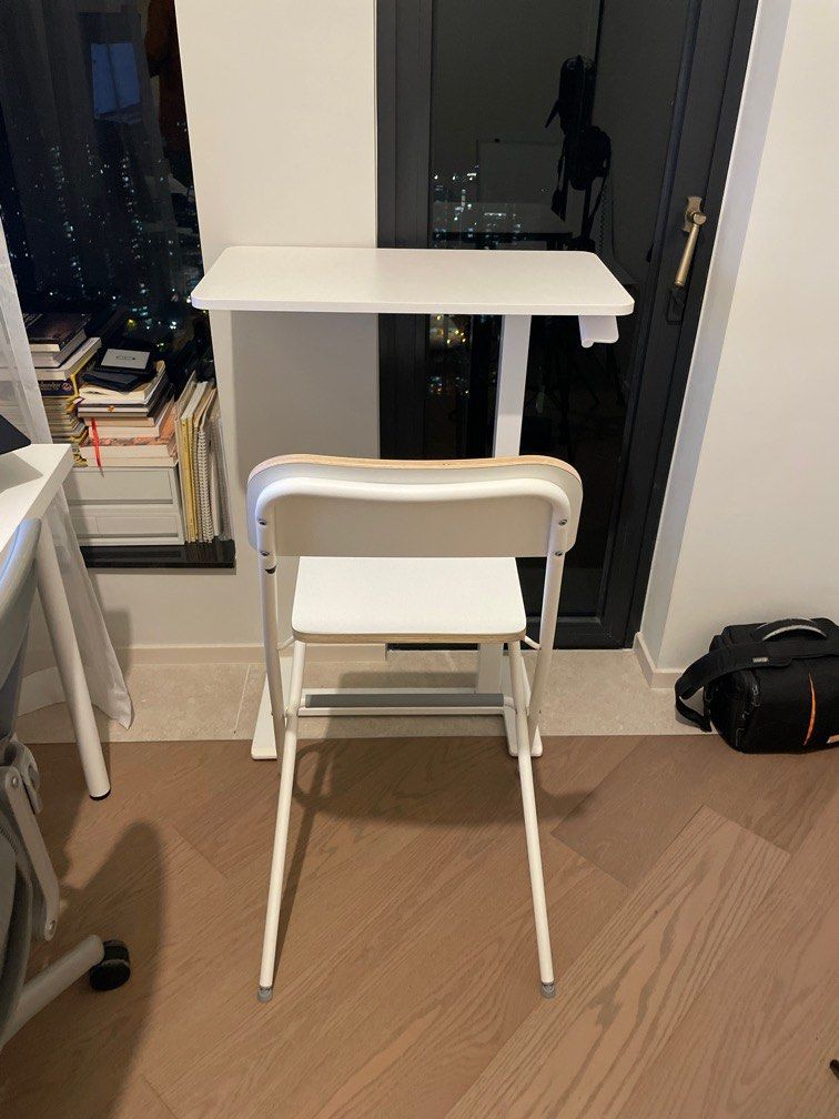 IKEA 升降枱 bollsidan desk IKEA 櫈Franklin bar stool 可小小議價, 傢俬＆家居, 傢俬, 椅子