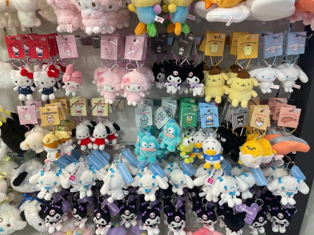 Jisoo Hello Kitty Keychain Sanrio Blackpink Black Pink Lisa Jennie Rose