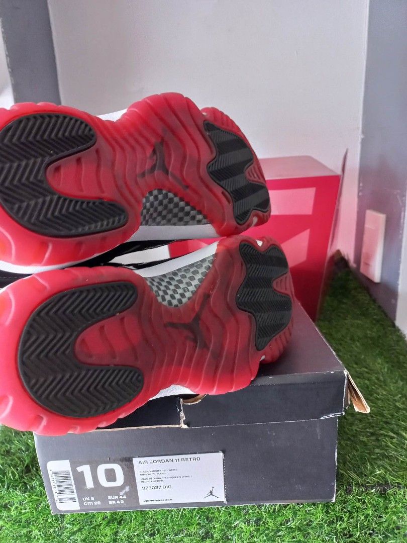 breds jordans 11