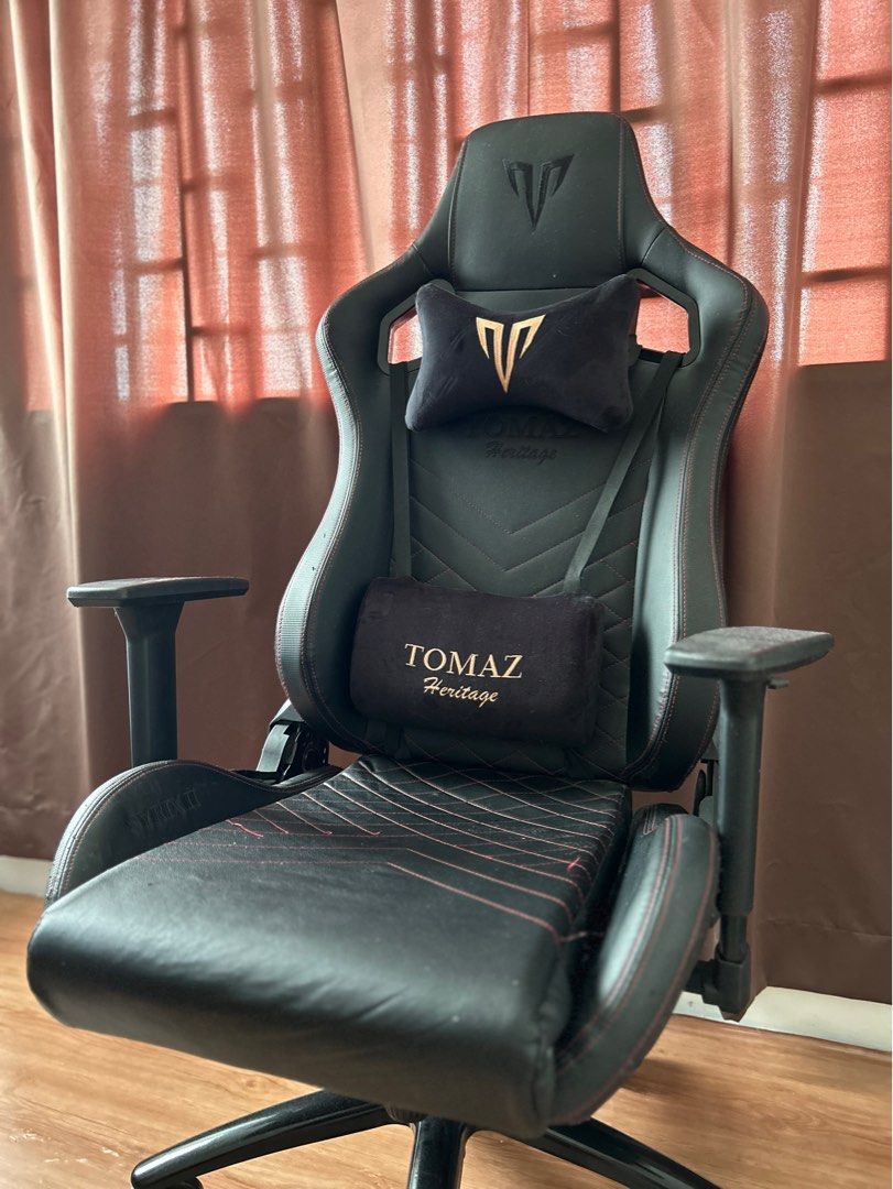 Kerusi gaming tomaz online