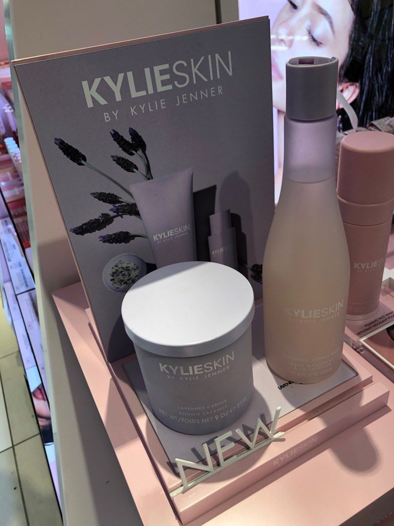 Kylie Jenner candle & bubble bath wash each sold separately on Carousell