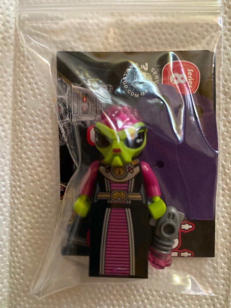 Lego alien villainess deals
