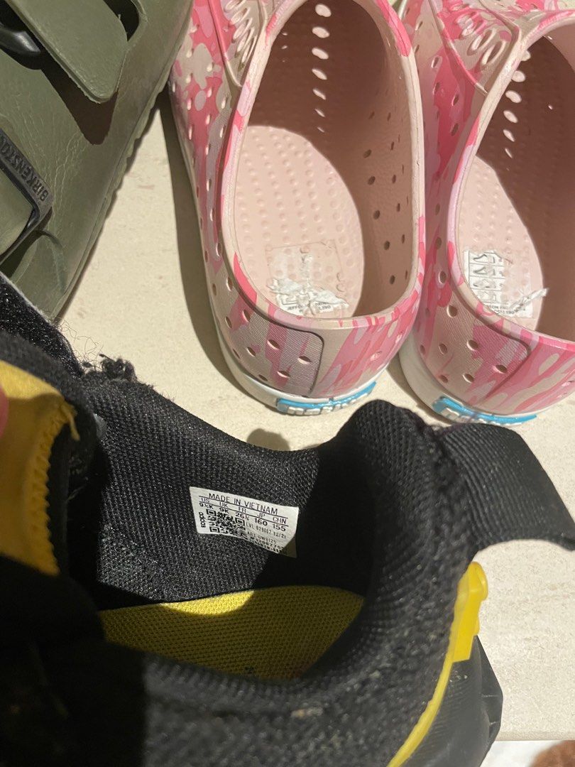 Lightly used shoes sale