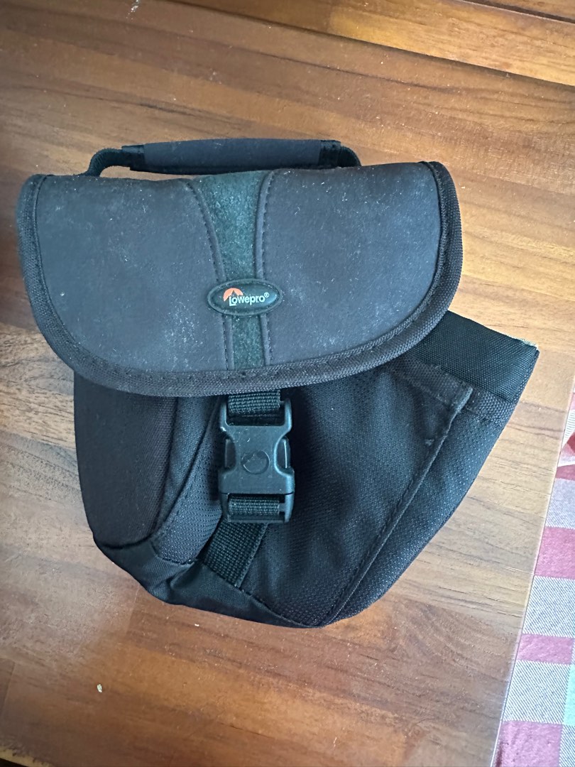Lowepro camera pouch clearance