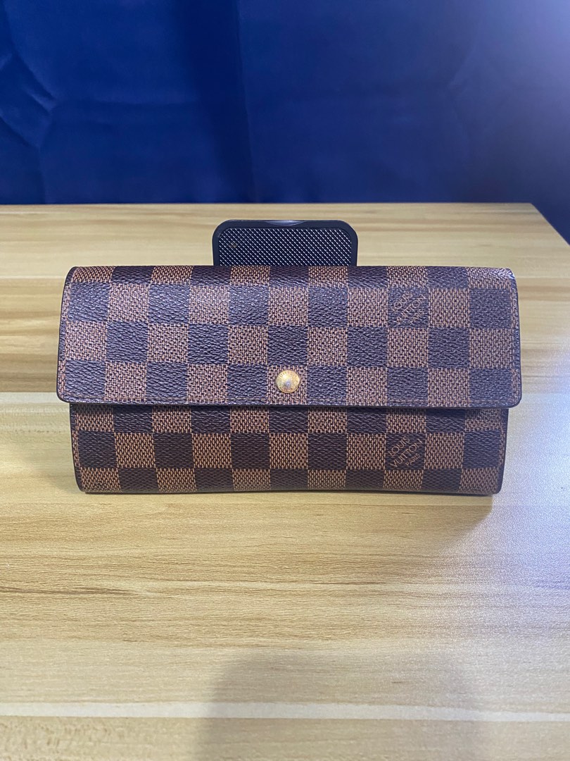 LV Sarah Long Wallet Damier Ebene, Luxury, Bags & Wallets on Carousell