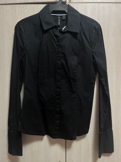 (Category: ) located in . Submitted by ag.closet (Listing ID 1245343677, Image 1). Description: .