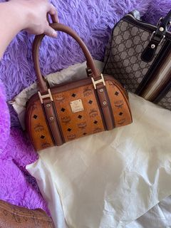 (Category: ) located in . Submitted by jadeherson (Listing ID 1245369570, Image 1). Description: .