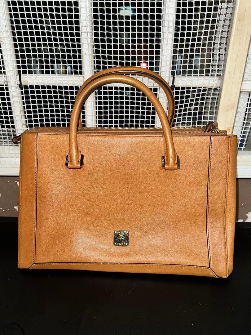Mcm black leather purse top