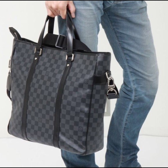 Louis Vuitton Damier Graphite Canvas Tadao GM Tote Bag, Luxury, Bags &  Wallets on Carousell