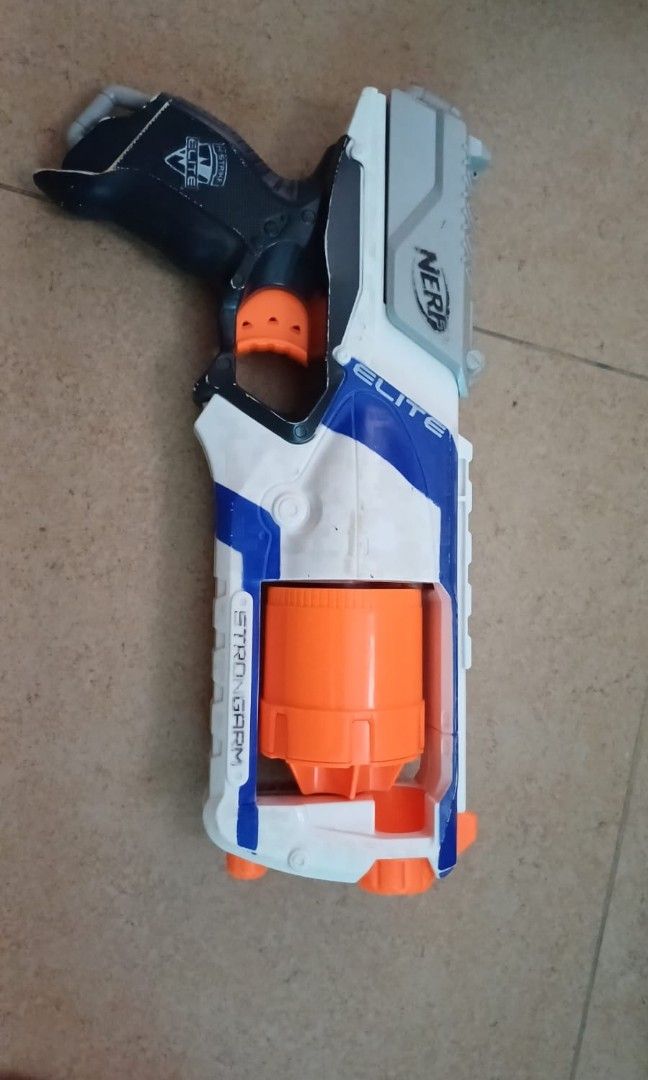 Nerf Bundle (Category: Action & Battle Toys) located in Singapore. Submitted by chocholand (Listing ID 1245399999, Image 6). Description: $40 Nerf X Shoot $35 each of Nerf Rifel $15 Nerf Mega $25: Nerf Remoter $15: Nerf Elite $8: Small Nerf Elite $10 each for Nerf Yello gun.