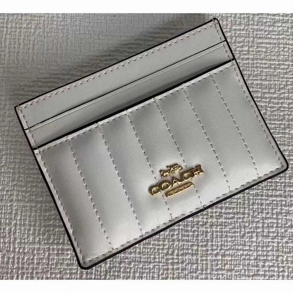 New Coach Original 2980 White Card Case with Linear Quilting