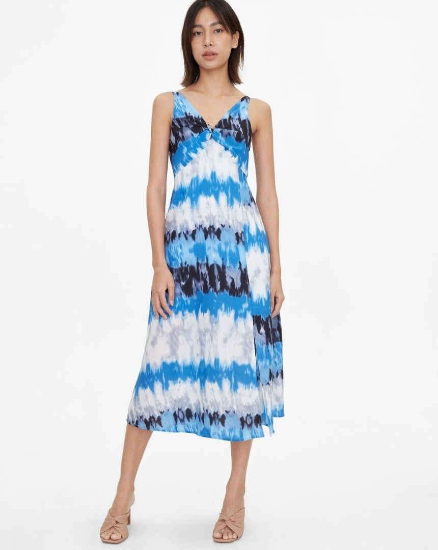 NEW POMELO LONG DRESS COMFY ORIGINAL COUNTER, Fesyen Wanita, Pakaian Wanita, Gaun & Rok di Carousell