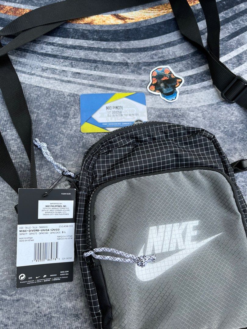 Nike sling on sale bag 2018