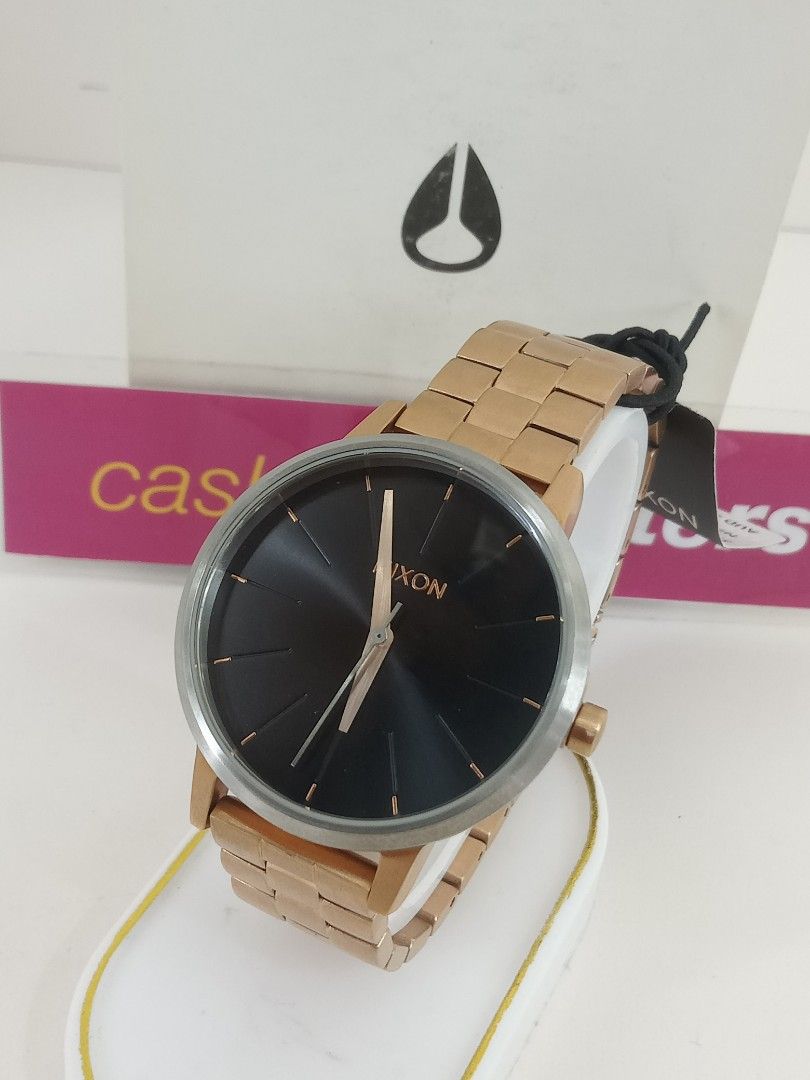 Nixon movin out discount the kensington watch