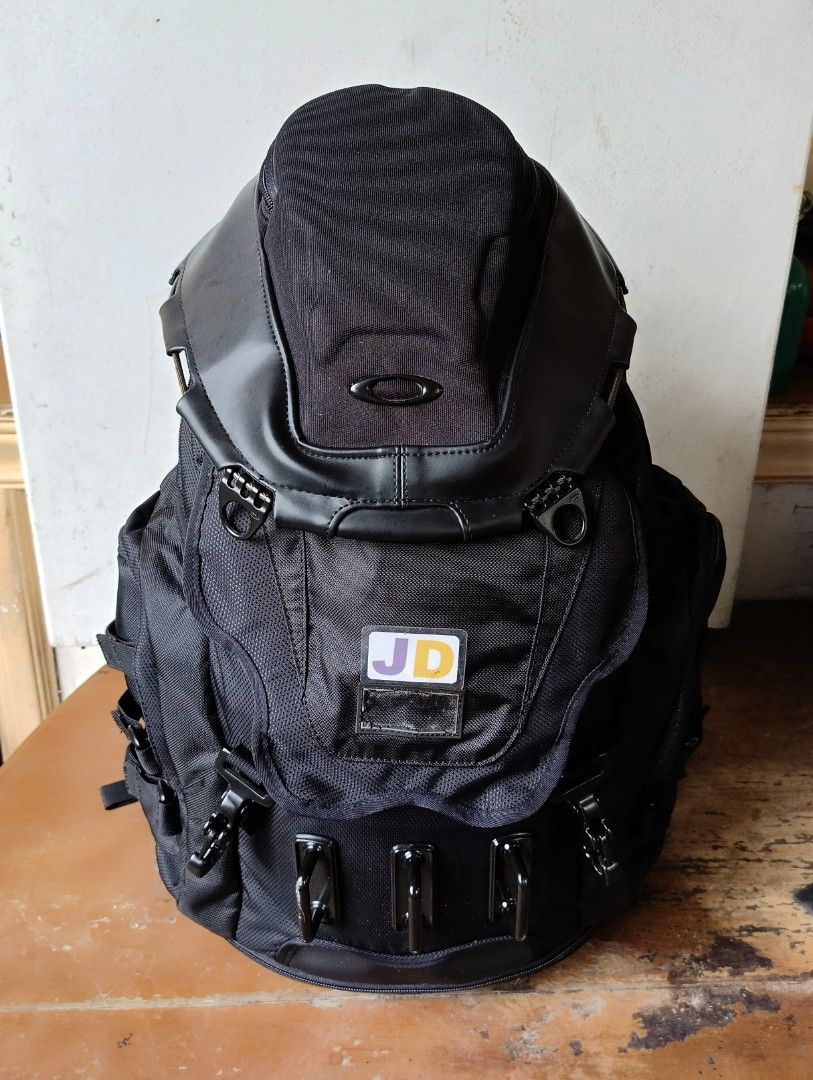 Oakley Kitchen Sink Stealth Backpack Men s Fashion Bags