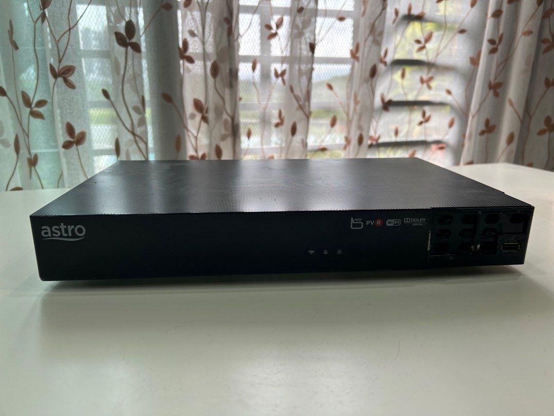 Old Version Astro Recoder (Category: Entertainment Systems & Smart Home Devices) located in Hulu Langat. Submitted by fadhli1414 (Listing ID 1245274712, Image 1). Description: Item in good condition. PM for more details..
