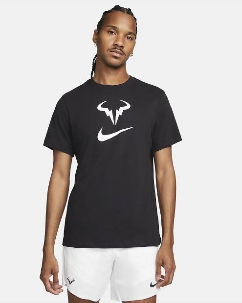 ORIGINAL AND BRAND NEW NIKE DRI FIT TSHIRT SIZE SMALL Men s
