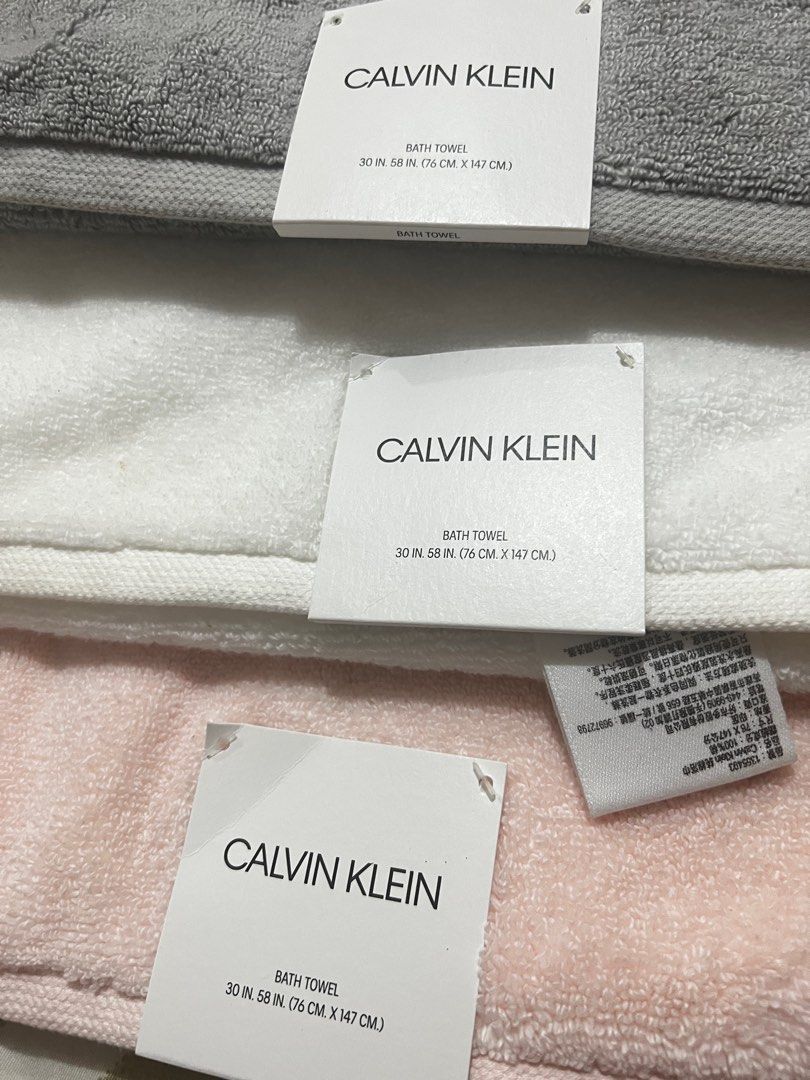 Calvin Klein Bath Towel 30in x 58in