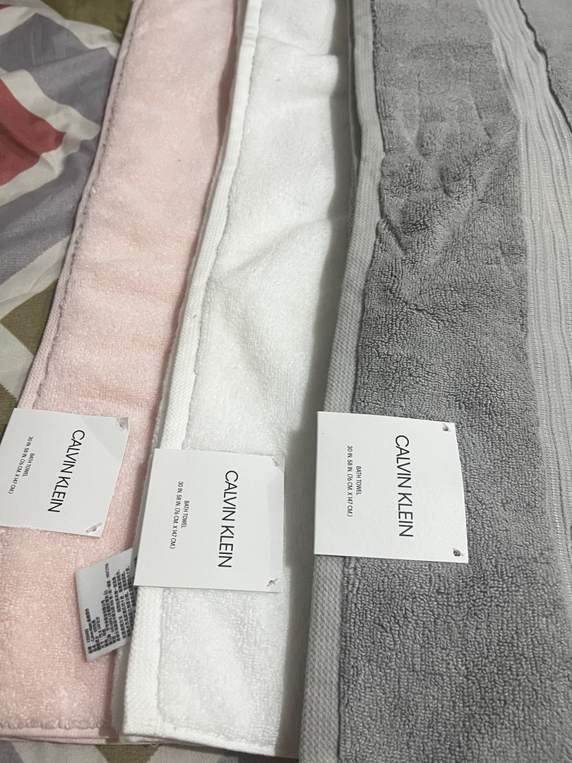 Calvin Klein Bath Towel 30in x 58in 