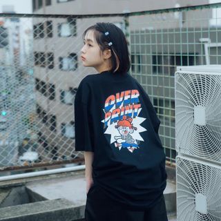（現貨在台）Overprint captain tee black 反光M號