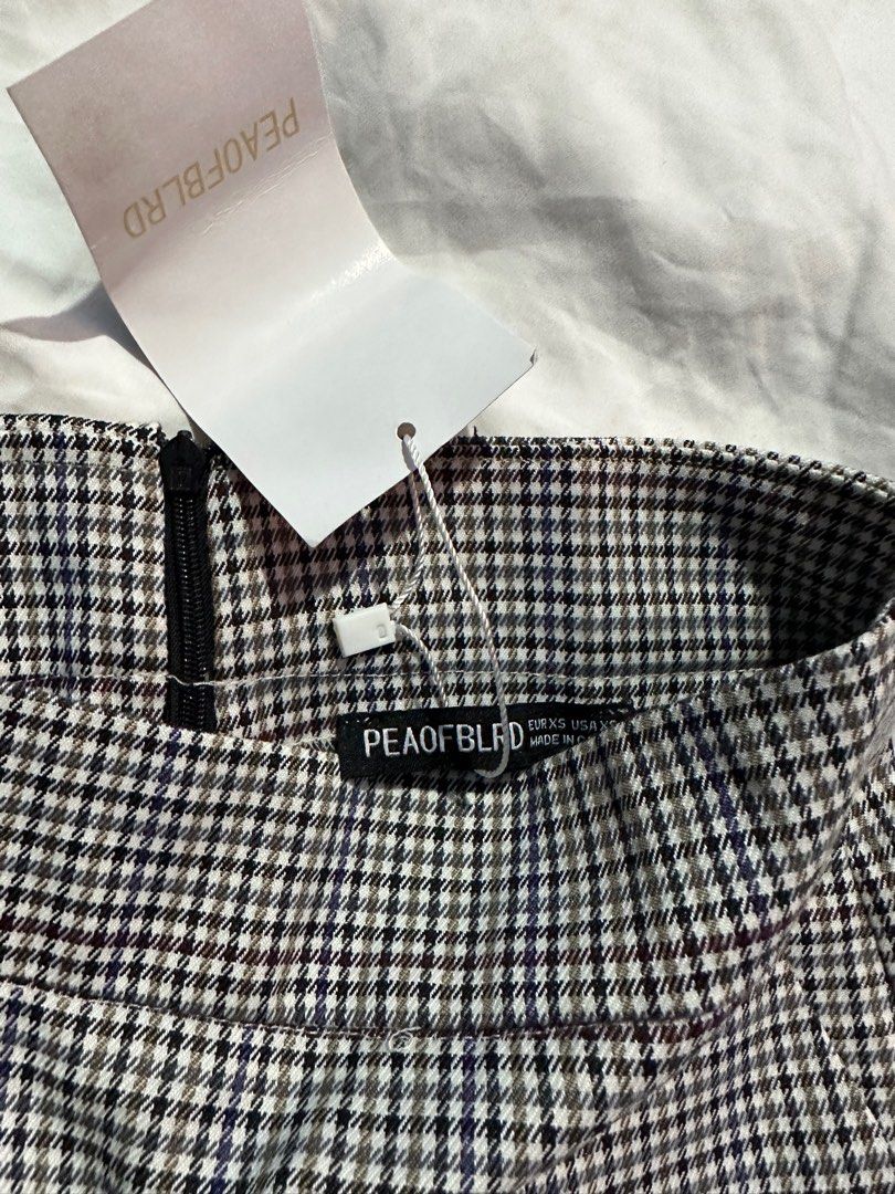 Peaofblrd Plaid Highwaist Skort (Category: Skirts) located in Binan City. Submitted by rdeclutter (Listing ID 1245257476, Image 3). Description: Xs on tag Brandnew .