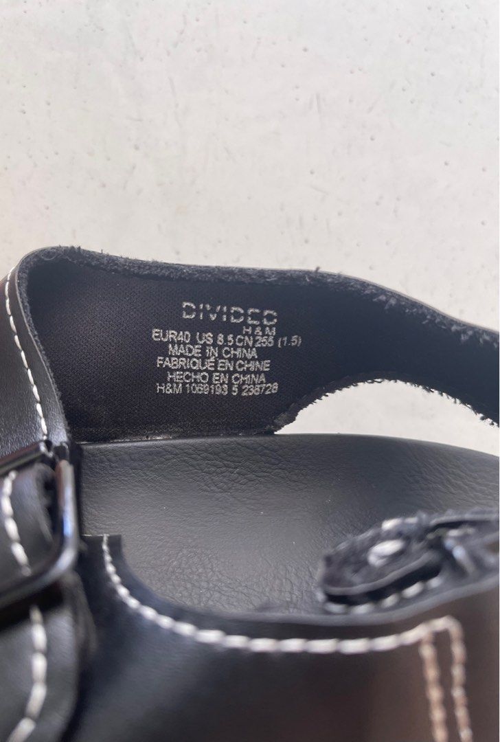 Wedge sandals with outlet velcro straps