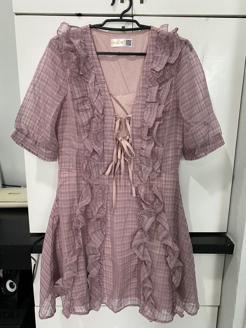 premium dress preloved (Category: Dresses) located in Pavia. Submitted by ging03 (Listing ID 1245237556, Image 2). Description: preloved premium dress size small to large.