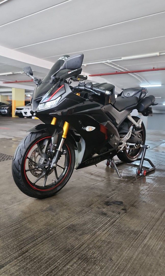 R15 v3 sales racing black