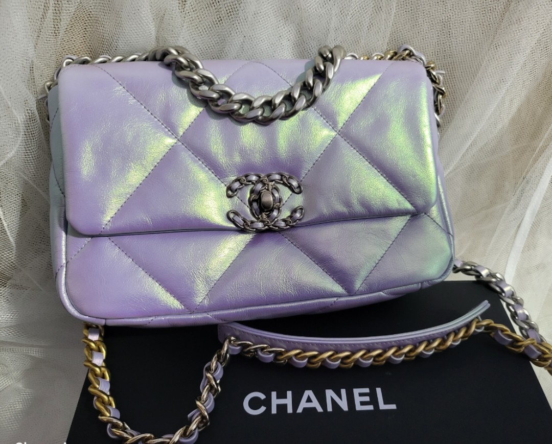 Rare Chanel 19 Iridescent Purple in Calfskin🧜‍♀️, Luxury, Bags & Wallets  on Carousell