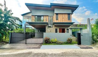 RC.Astonishing Brand new Modern Contemporary House in Neopolitan Subd,Quezon city nr Commonwealth Regalado hway compare Casa Milan Brittany subd Mira nila