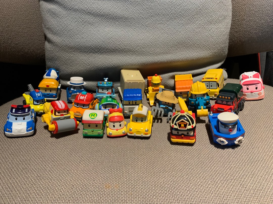 Robocar poli hotsell diecast toys
