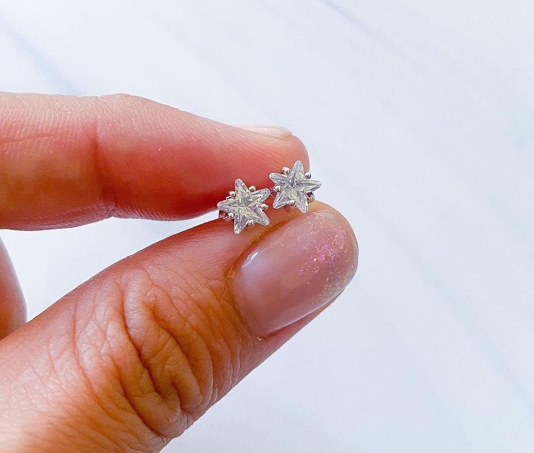 Pandora star earrings sale shop