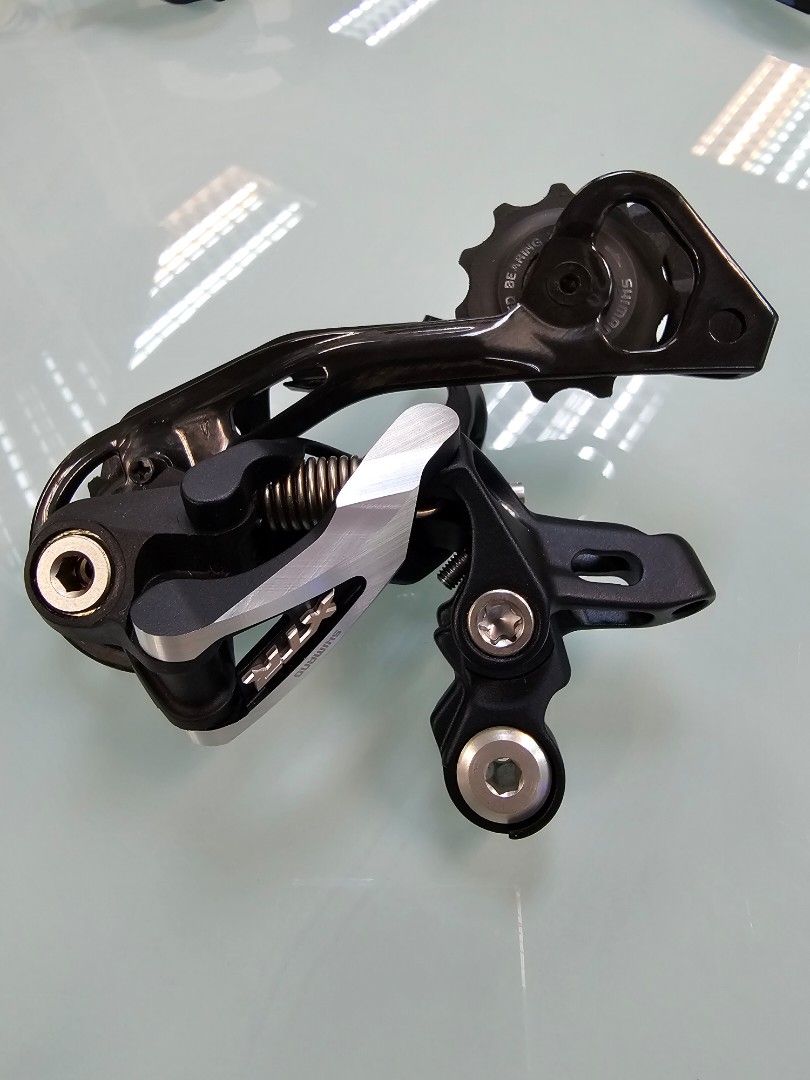 Kit Bulloni E Dadi In Titanio M5 X 17,5 Mm Per Shimano XTR M980, XT M780 E Saint – Colore Titanio (2 Pezzi) - Foto 4