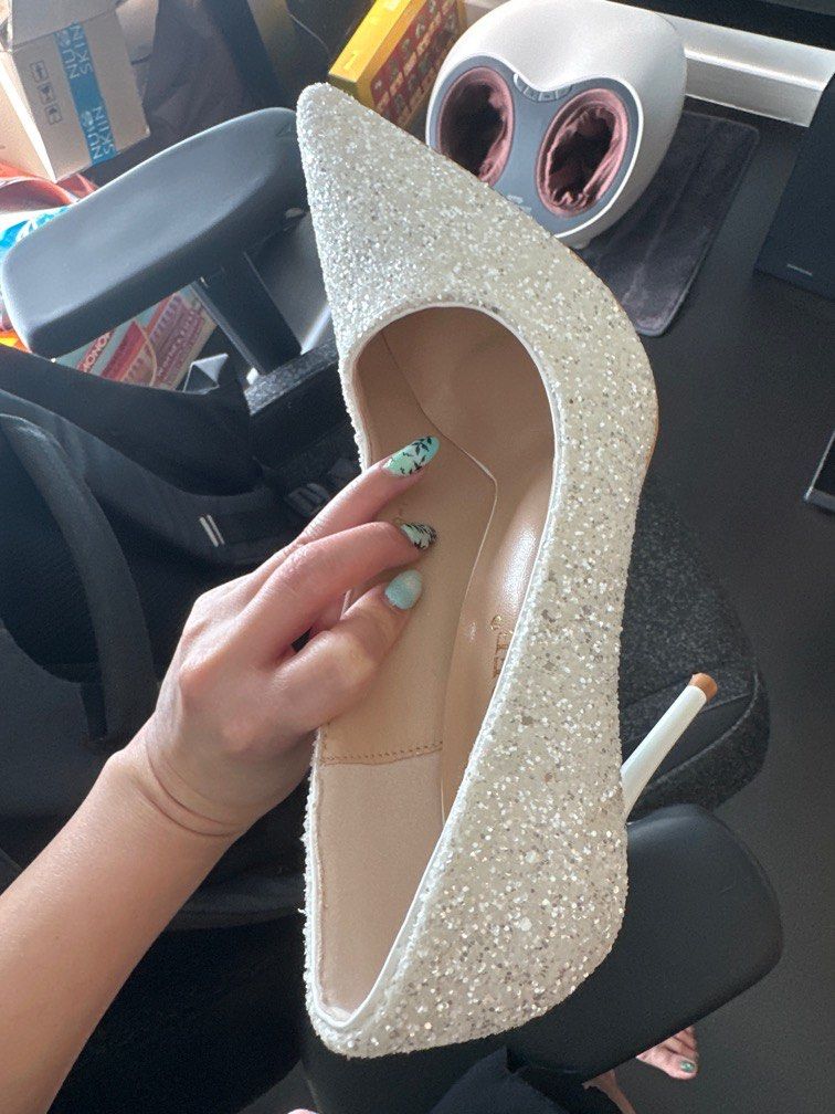 Size 37 heels with glitter, Women's Fashion, Footwear, Heels on Carousell