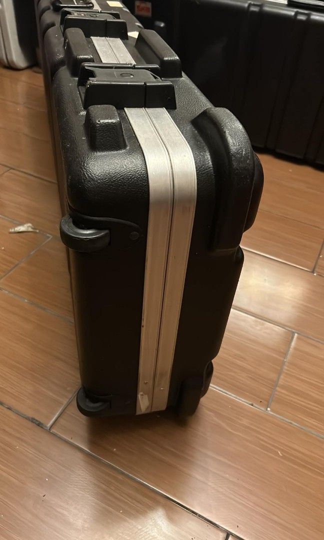 SKB Keyboard Hardcase For 76Key, Hobbies & Toys, Music & Media, Music