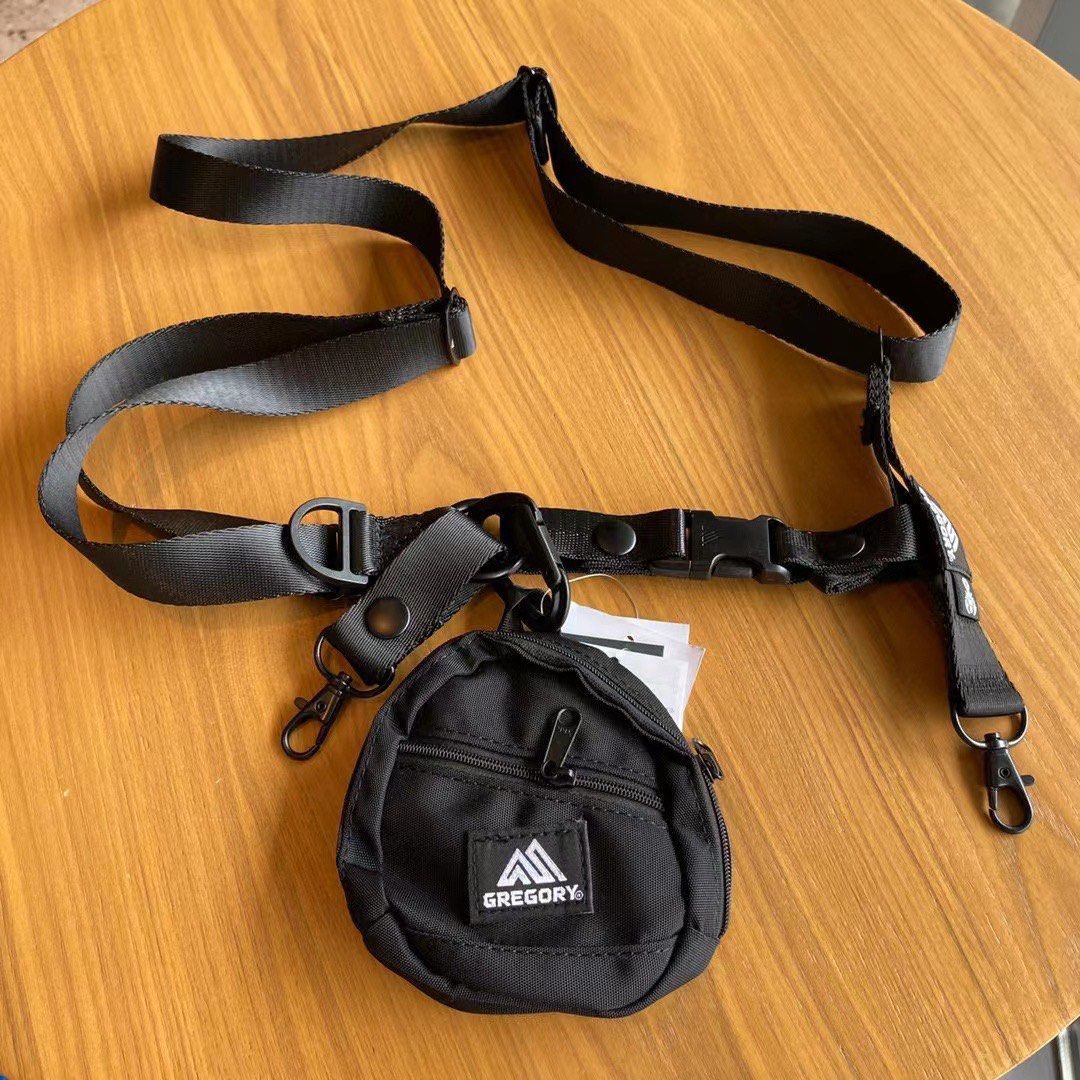 SOPHNET GREGORY MULTI STRAP, 男裝, 袋, 小袋- Carousell
