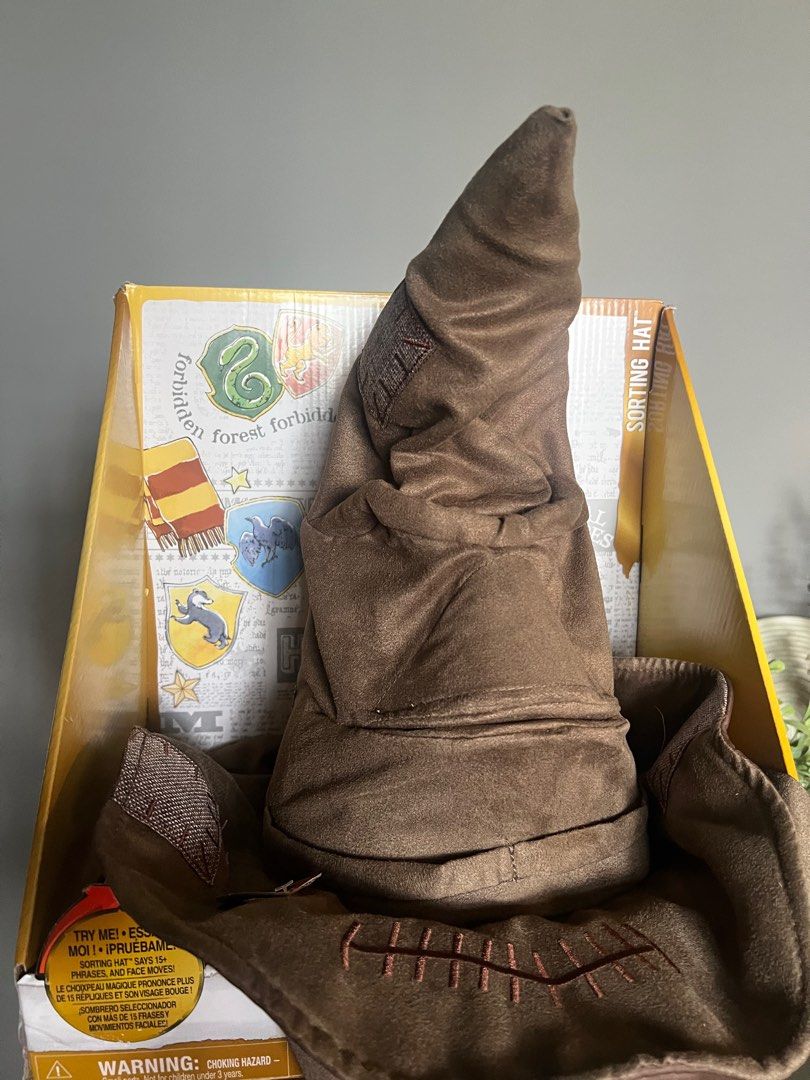 Sorting hat Hogwarts, Hobbies & Toys, Memorabilia & Collectibles, Vintage Collectibles on Carousell