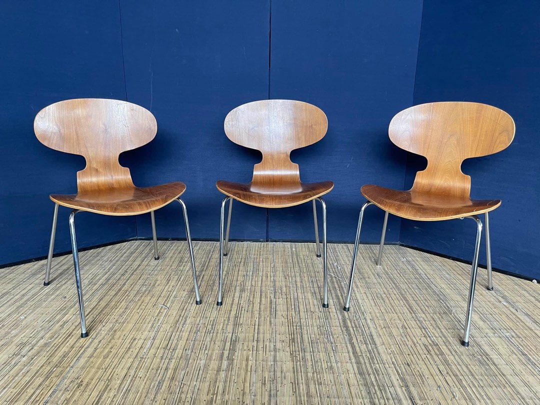 Stackable online bentwood chairs