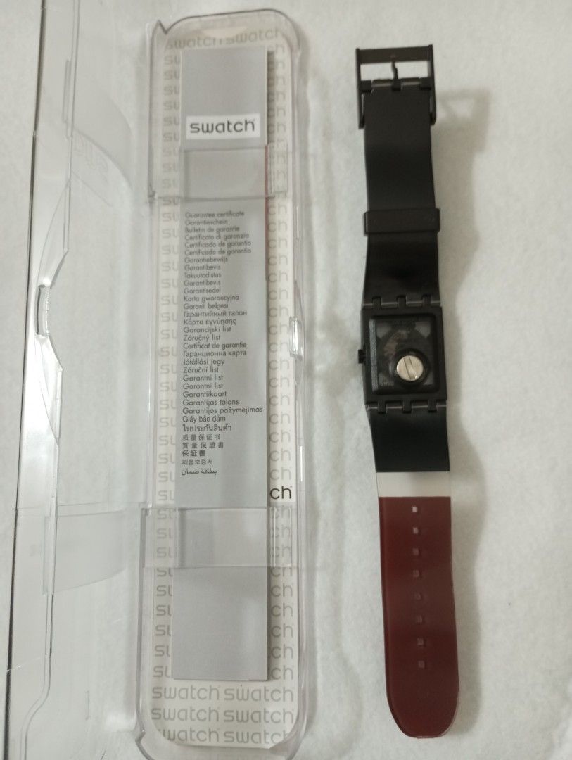 Swatch Rectangle (Category: Watches) located in Petaling Jaya. Submitted by luckystar115 (Listing ID 1245368431, Image 2). Description: 2016 model rectangle Swatch watch..