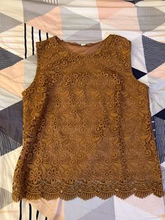 Tank Top Uniqlo Brukat Coklat Lace