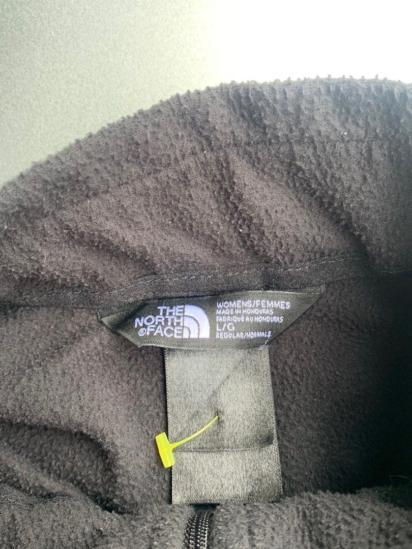 TNF (Category: Activewear) located in Taguig. Submitted by sellerfrmdo (Listing ID 1245369434, Image 3). Description: The North Face Quarter Zip Fleece 400 plus sf Medium.