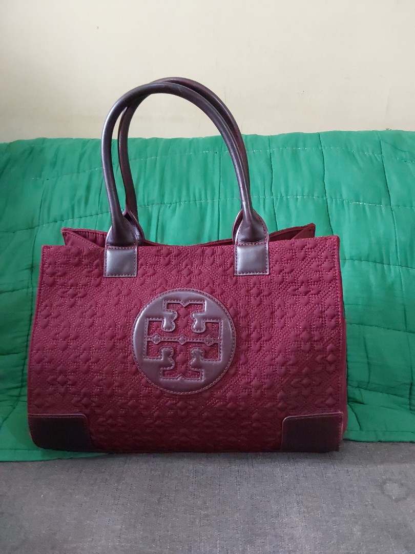 Tory burch on Carousell