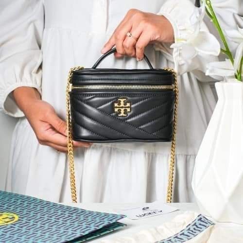 tory burch kira chevron vanity xbody (Category: Luxury Bags & Wallets) located in Pateros City. Submitted by moira1985 (Listing ID 1245311738, Image 3). Description: tory burch kira chevron xbody premium copy vietnam made avtual pic posted.