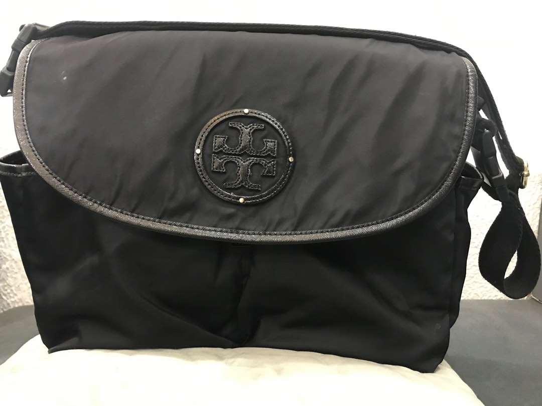 TORY BURCH NYLON MESSENGER BAG on Carousell