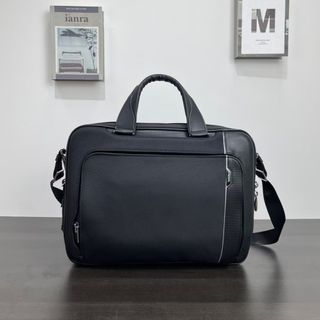 Tumi arrive sale clearance