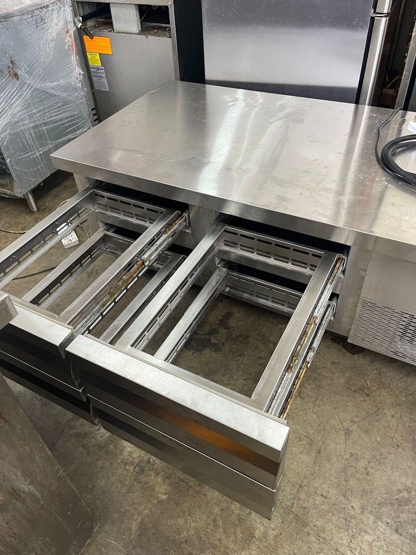 Used 4 drawer chiller / commercial chiller, TV & Home Appliances