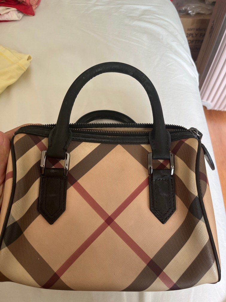 Used shop burberry purse