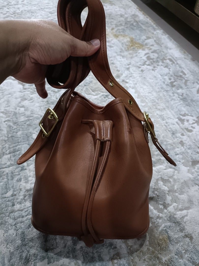 Vintage coach hotsell drawstring bucket bag